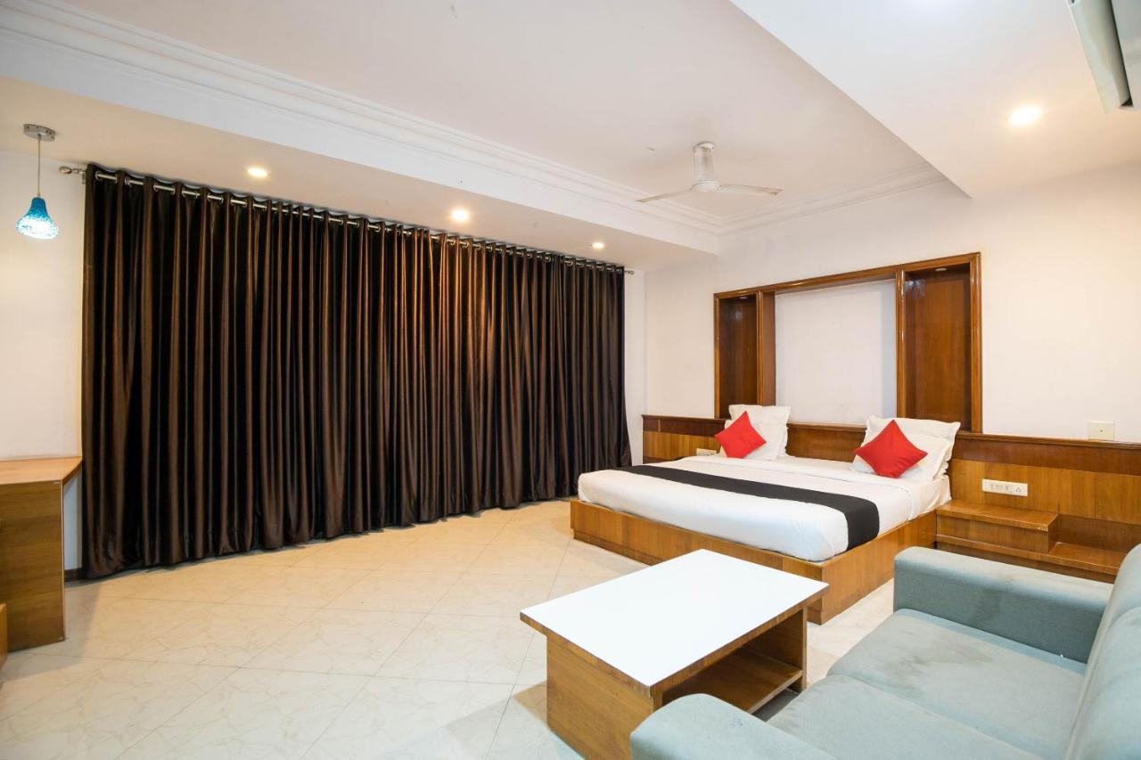 Collection O 49275 Hotel Suman City Gandhinagar Luaran gambar